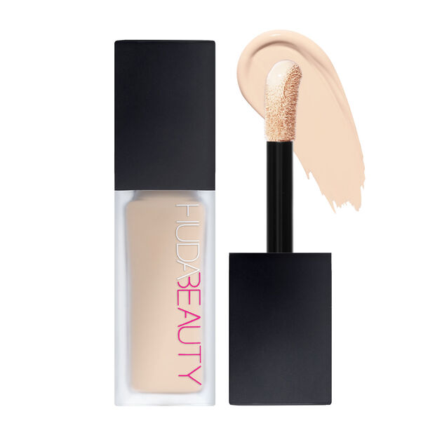 Faux Filter Concealer Royal Icing 1.1, , hi-res